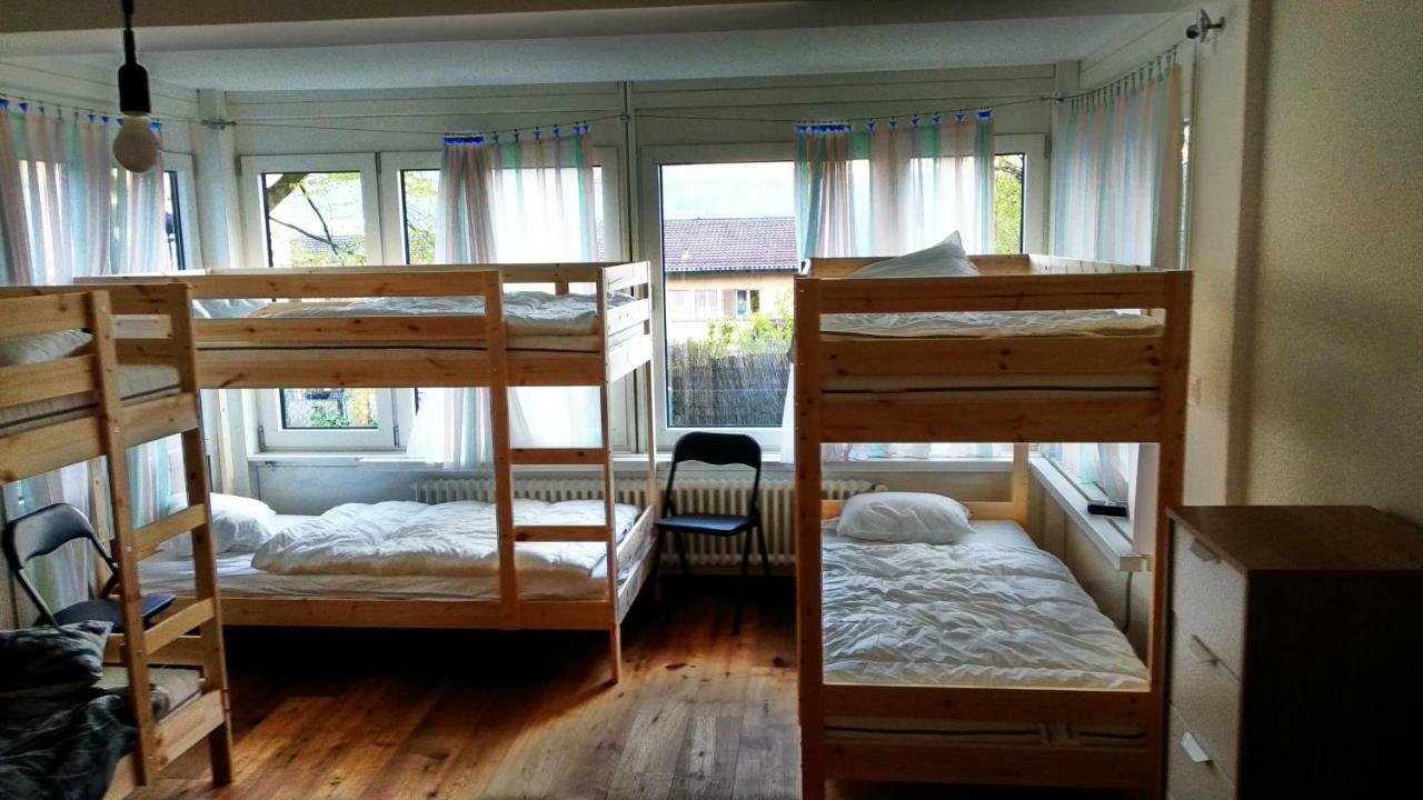 Budget Youth Hostel Oberengstringen Экстерьер фото